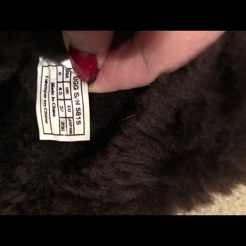 Ugg Short Boot Ii - image 7